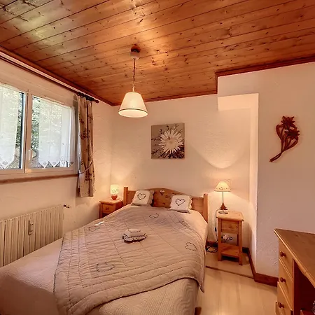 Bel Au Centre De Avec Jardin, Balcon, Wifi Et Parking A 300m Des Commerces - Fr-1-560-52 *