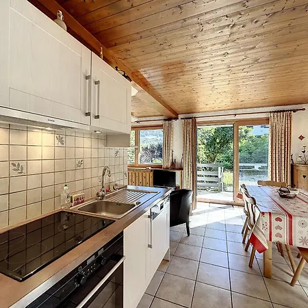 Appartement Bel Au Centre De Avec Jardin, Balcon, Wifi Et Parking A 300m Des Commerces - Fr-1-560-52 Combloux