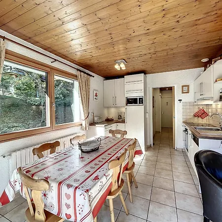 Appartement Bel Au Centre De Avec Jardin, Balcon, Wifi Et Parking A 300m Des Commerces - Fr-1-560-52 Combloux
